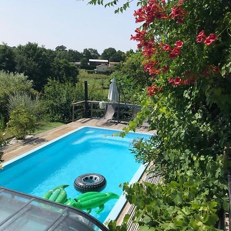 Le Petit Moulin Hotell Pouzauges Eksteriør bilde
