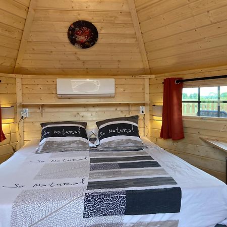 Le Petit Moulin Hotell Pouzauges Eksteriør bilde
