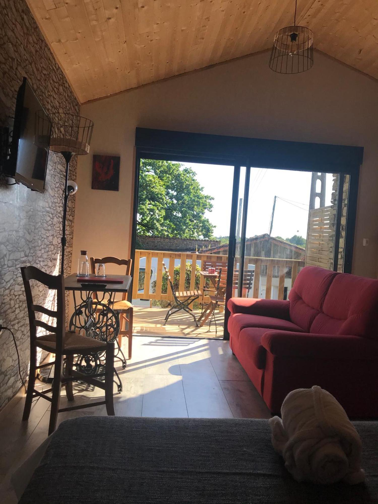 Le Petit Moulin Hotell Pouzauges Eksteriør bilde