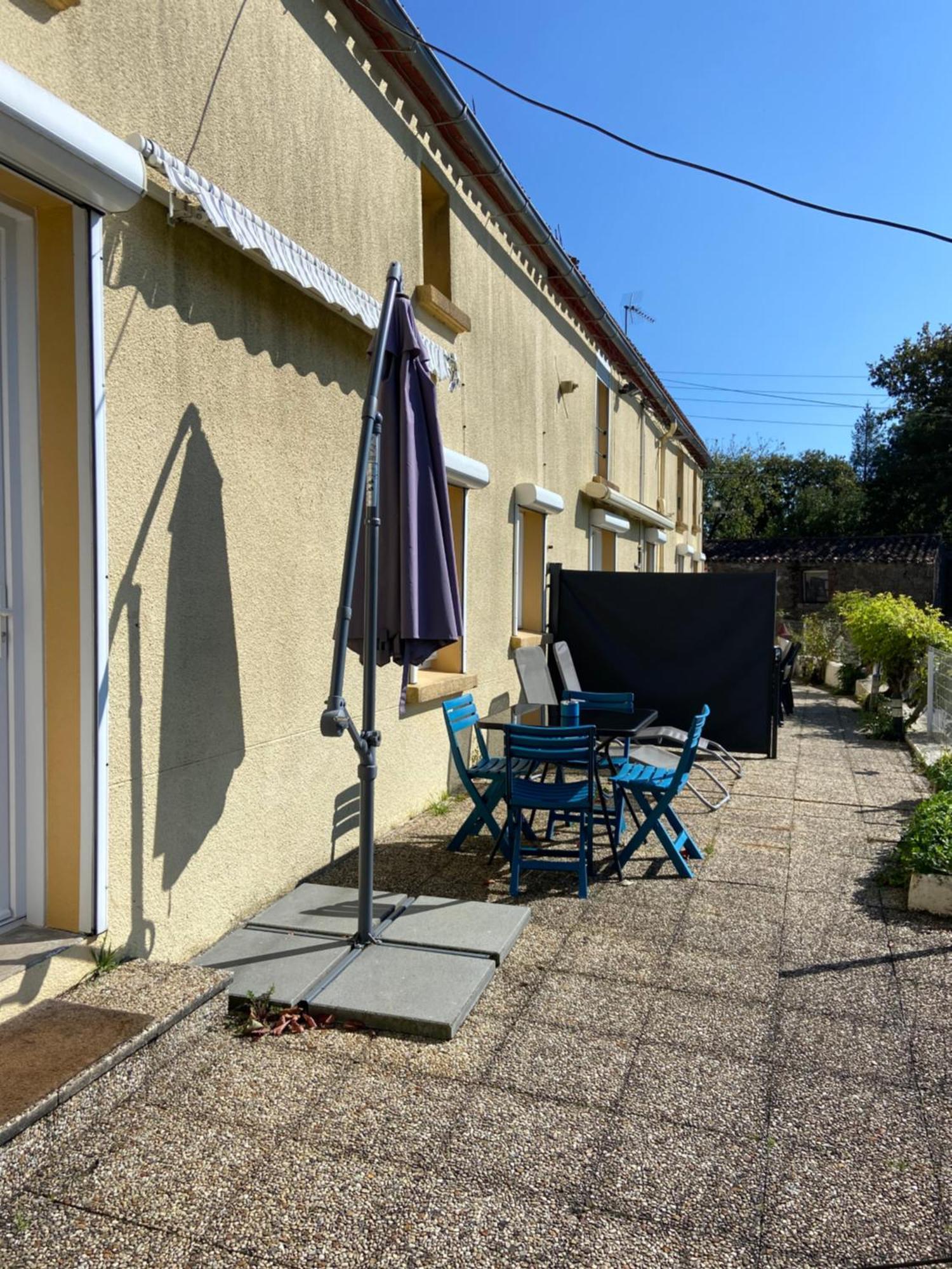 Le Petit Moulin Hotell Pouzauges Eksteriør bilde