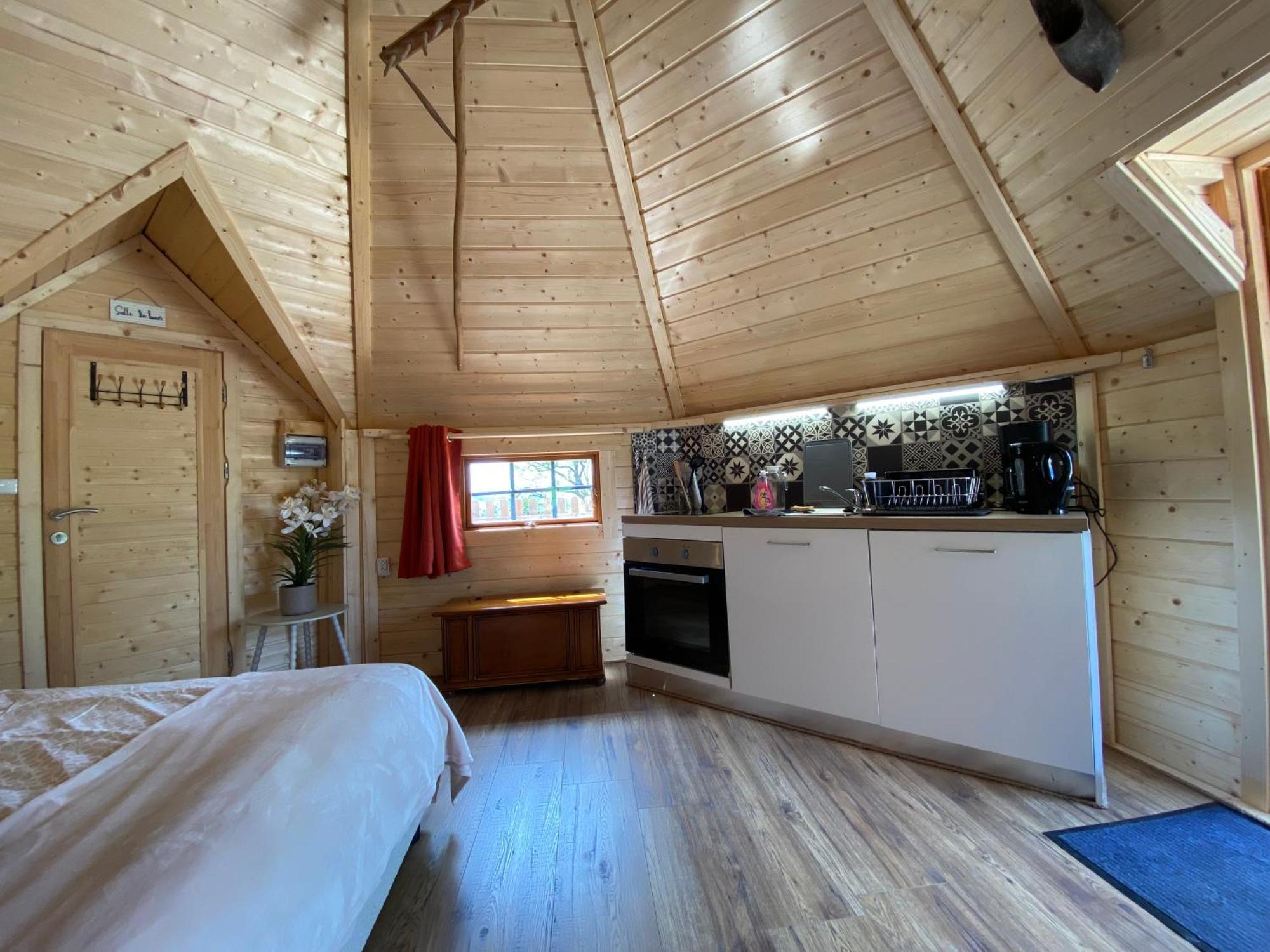 Le Petit Moulin Hotell Pouzauges Eksteriør bilde